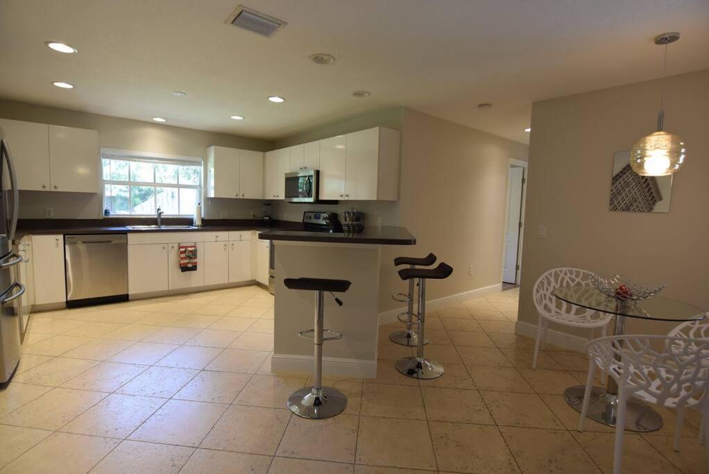 Bernice 3Bd2Bth With Heated Pool Near Siesta Key! Sarasota megye Kültér fotó